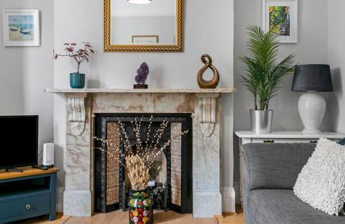 Northcote Casa | Pass the Keys Elegant GetAway House in Vibrant Clapham Juction