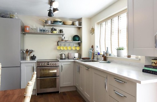 Emsworth Apartamento | Pass the Keys Emsworth Harbour Home with Private Garden