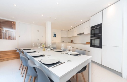 Richmond-upon-Thames Casa | Pass the Keys | Fabulous house central Richmond