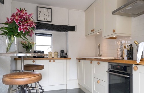 Chipping Campden Casa | Pass the Keys | Stunning 17th century 3 bedroom cottage