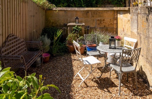 Chipping Campden Casa | Pass the Keys | Stunning 17th century 3 bedroom cottage