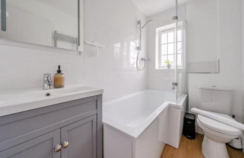 Cuddesdon Casa | Pass the Keys Lovely 3 Bed Garden Home - Oxford