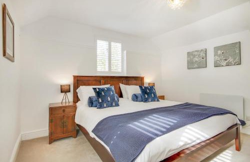 Tonbridge Casa | Pass the Keys Lovely Countryside Coach Cottage