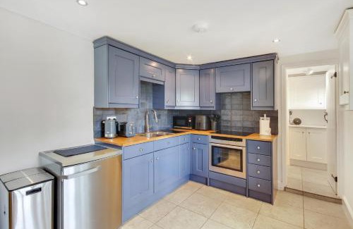 Tonbridge Casa | Pass the Keys Lovely Countryside Coach Cottage