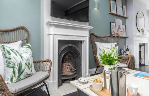 St Albans Casa | Pass the Keys Luxury 2 Bedroom Townhouse in Central St Albans
