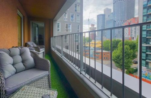 Canary Wharf Apartamento | Pass the Keys Luxury 2BR with Balcony Views
