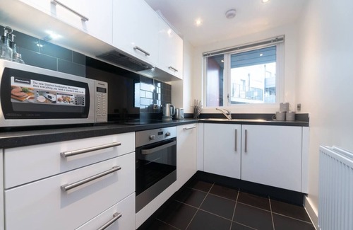 Whittington Apartamento | Pass the Keys | Modern 2 bedroom and 2 Bath Apartment in London