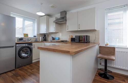 Crook Casa | Pass the Keys | Modern | Office & Driveway | Near Crook & Durham
