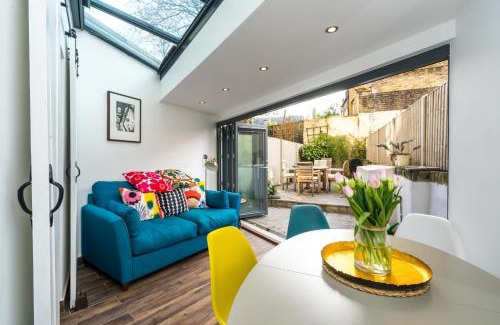 Canonbury Casa | Pass the Keys - Modern & Stylish Garden Home in Islington