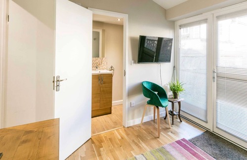 Arbury Apartamento | Pass the Keys | *NEW* Self Contained Garden Annex 5☆ location