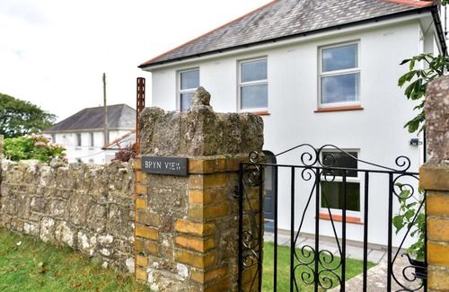 Reynoldston Casa | Pass the Keys Newly Renovated Quiet Rural 4 Bed Holiday Home