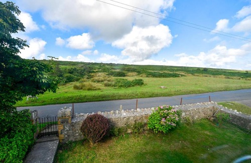 Reynoldston Casa | Pass the Keys Newly Renovated Quiet Rural 4 Bed Holiday Home