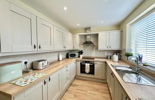 Pembroke Dock Casa | Pass the Keys Pembroke Dock Hidden Gem