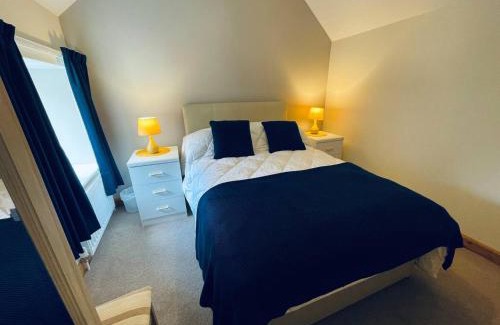 Hulme End Casa | Pass the Keys Quaint & Cosy Cottage Hamlet Location for 4 & Pets