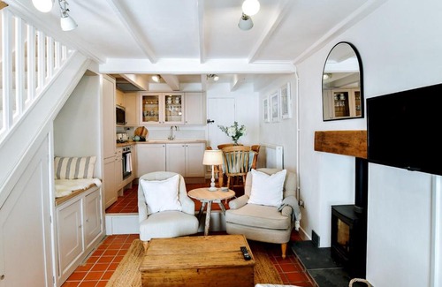 Mumbles Casa | Pass The Keys Rockhill Beautiful cosy cottage in Mumbles Sleeps 4