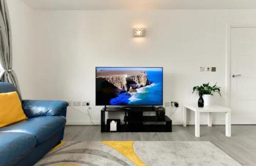 Century Wharf Apartamento | Pass the Keys Spacious Cardiff Bay Apartment