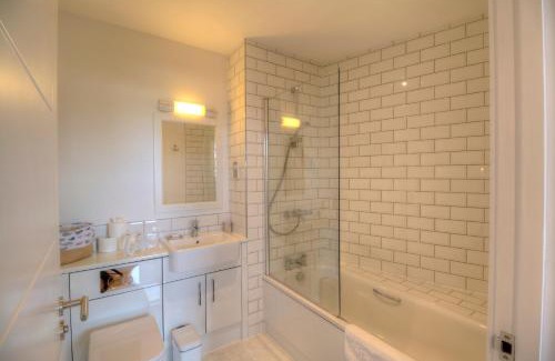 Hayling Island Apartamento | Pass the Keys Stunning Luxury Marina Apartment