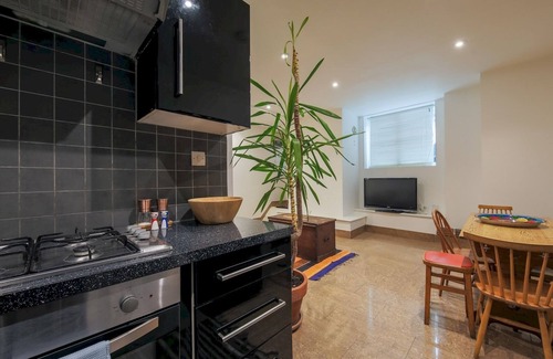 St. Leonard's Apartamento | Pass the Keys | Stylish Flat - 20 Mins from Central London