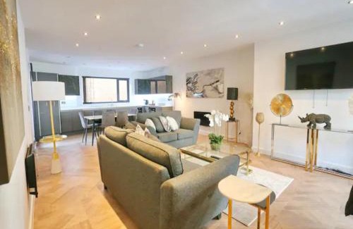 Salford Apartamento | Pass the Keys Super King Penthouse Minutes from Arndale Centre