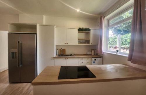 Wallsend Casa | Pass the Keys The Green House in The Plantation