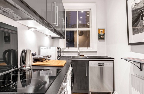 Chelsea Riverside Apartamento | Pass the Keys | Top Floor Chelsea Harbour Apartment