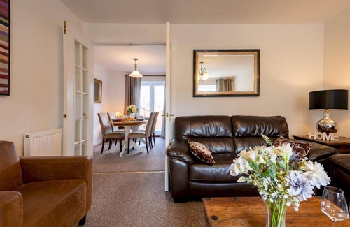 Shrewsbury Casa | Pass the Keys Town Location for Shrewsbury with 3 Bedrooms