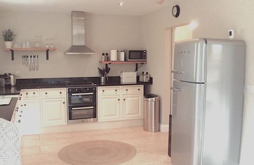 Halesworth Casa | Pass the Keys | Tranquil Farm Cottage Perfect Country Get Away