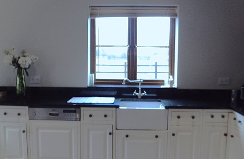 Halesworth Casa | Pass the Keys | Tranquil Farm Cottage Perfect Country Get Away