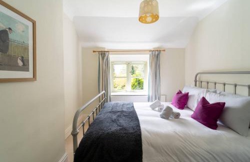 Whichford Casa | Pass the Keys Unicorn Cottage Rural Cotswold Escape