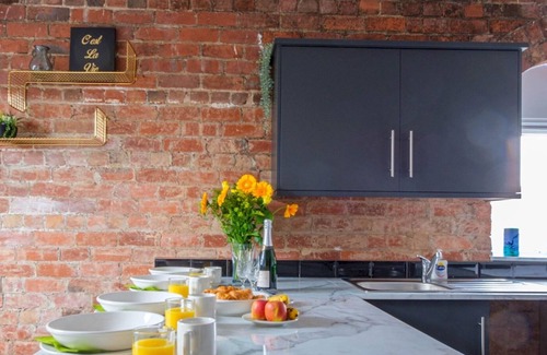 Kirk Sandall Apartamento | Pass the Keys | Wonderful historic conversion