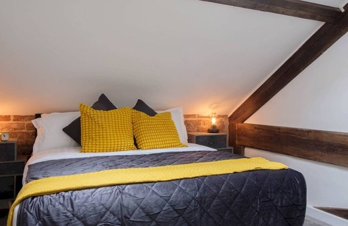 Kirk Sandall Apartamento | Pass the Keys | Wonderful historic conversion