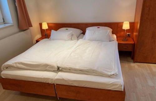 Heilbad Heiligenstadt Cama Y Desayuno | Passage 84 - Hotel & Café