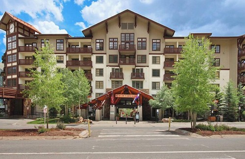 Copper Mountain Village Apartamento | Passage Point Hotel Style Room with 1 Bed #523A by RedAwning