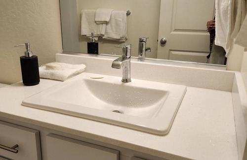Visalia Apartamento | PASSAGE TO YOSEMITE 45 MINUTES