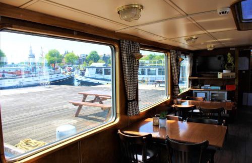Nieuwmarkt en Lastage Alquiler De Eote | Passengership Avanti