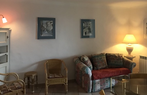 Vezenobres Casa | Passiflore, Duplex en pueblo medieval