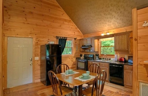 Gatlinburg - Pigeon Forge Cabina | Passion Pointe Getaway