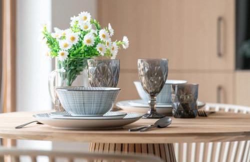 Grunwald Apartamento | Pastel Blue Studio Grunwald with Garden & Parking Poznań by Noclegi Renters