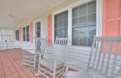 Oak Island Casa | Pastime