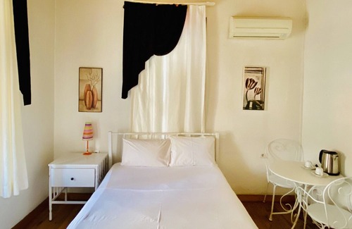 Konak Cama Y Desayuno | Pastor Historical Apart Hotel The Gulf Of Izmir