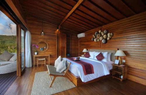 Sidemen Villa | Patal Kikian Villa