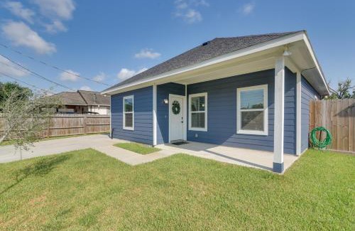 Northeast Houston Apartamento | Patio and Fenced Yard Apt 9 Mi to Dtwn Houston!