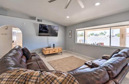Lake Havasu City Casa | Patio and Fire Pit Central Home in Lake Havasu City