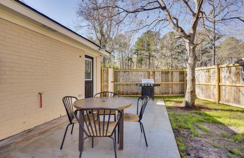 North Charleston Casa | Patio and Yard Family Home in North Charleston