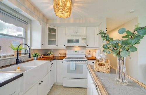 Punta Gorda Cabaña | Dock & Lanai: Waterfront Punta Gorda Cottage