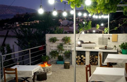 Gjirokaster Casa | Patio Rooms Gjirokaster