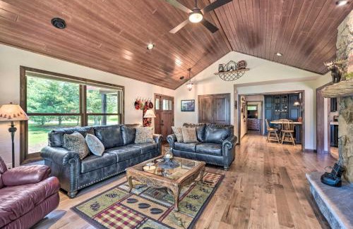 Siren Casa | Patio, Views and Hot Tub Quiet Lakeside Cabin