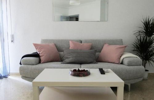 San Lorenzo Apartamento | Patios de San Rafael