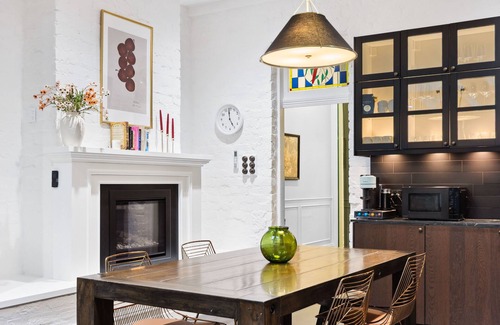 South Fremantle Casa | Paton House, Beach 250m | Heritage Luxe w/ Fireplace and 86" TV