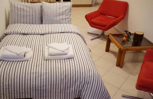 Paralia Apartamento | Patras Palm Tree, ground detached house with all the household amenities.